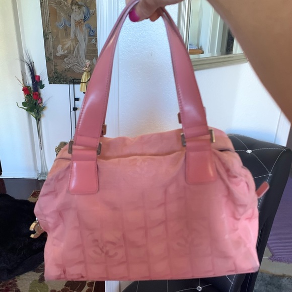 Authentic Pink Chanel Satchel. - Picture 10 of 15
